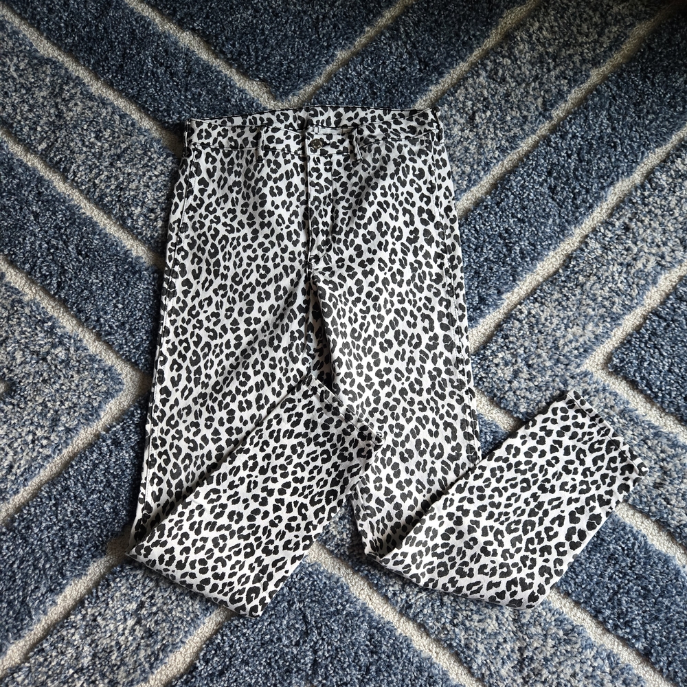 H&M Gray Leopard Print Trousers